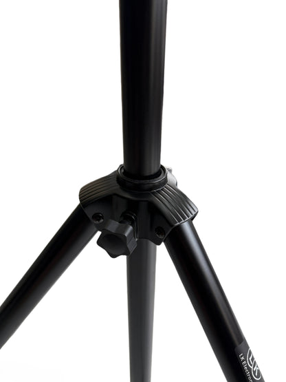 Pedestal de piso metalico para caja amplificada color negro
