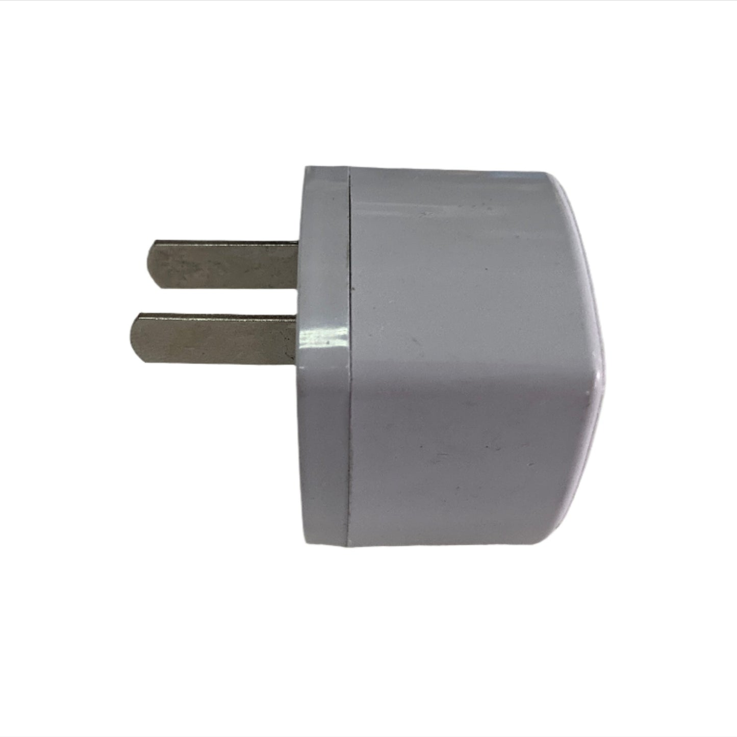 Adaptador Convertidor Enchufe de Redondo tripolar a Plano Bipolar