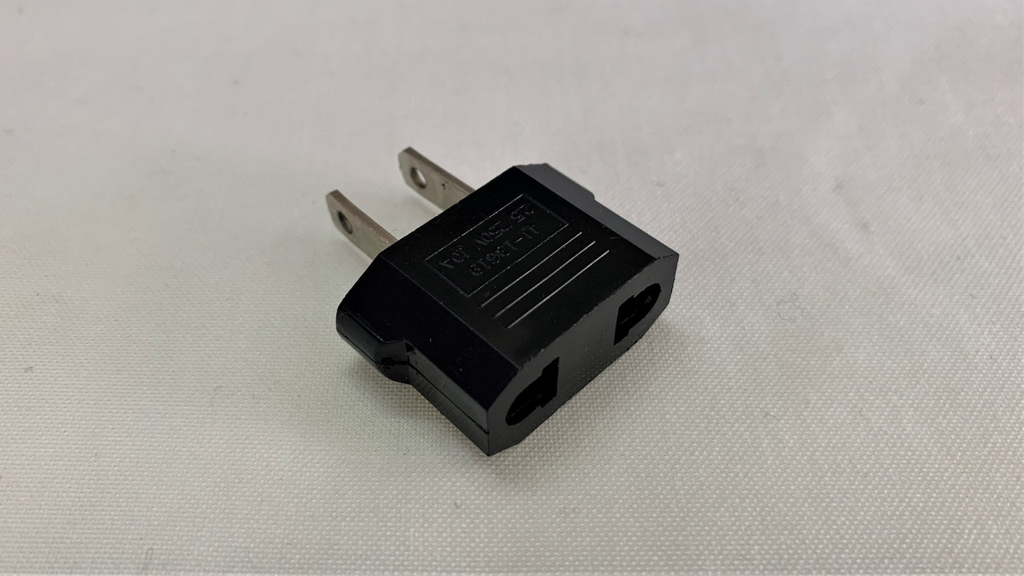 Adaptador Convertidor Enchufe de Redondo a Plano Europeo a Americano