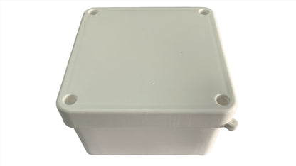 Caja Plastica de Paso color Blanca con tapa 11 x 11 x 7 cm
