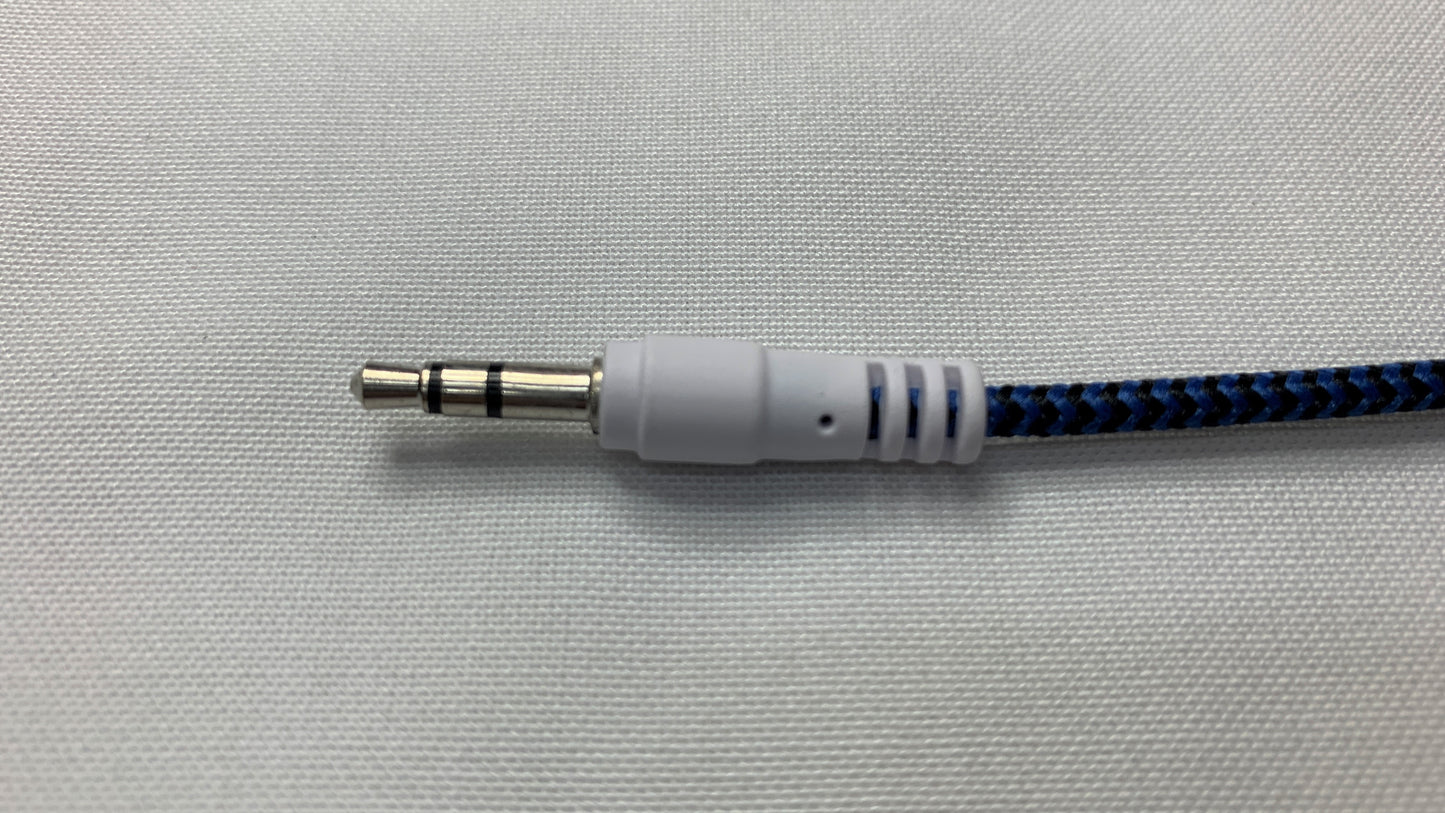 Cable auxiliar tipo tela 2 conectores 3.5 mm estereo 1 metro de largo