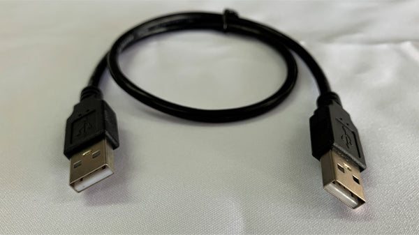 Cable USB conector macho en ambos extremos 0.5 metros de longitud