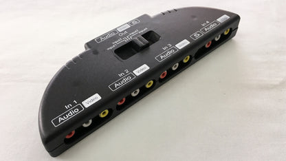 Selector Switch RCA de Audio y Video 4 entradas a 1 salida