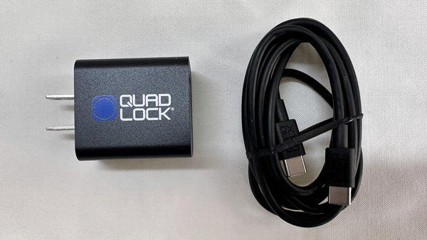 Cargador USB tipo C Quick Charge de 30 Watts marca QuadLock