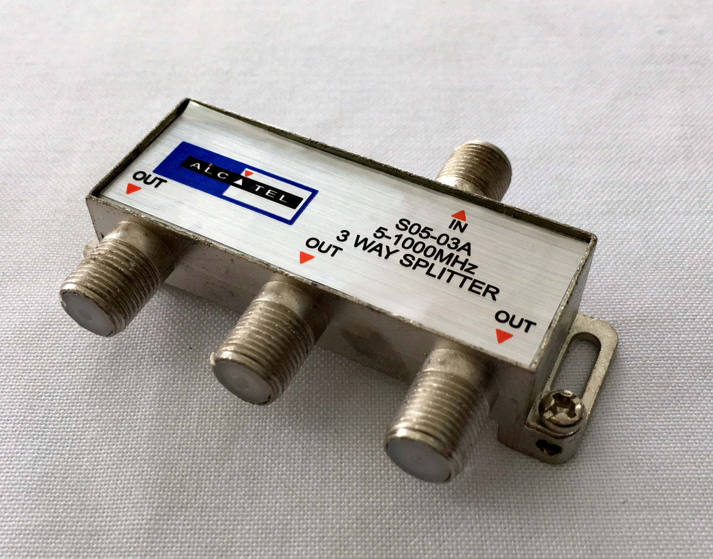 Splitter coaxial de 1 entrada a 3 salidas marca Alcatel