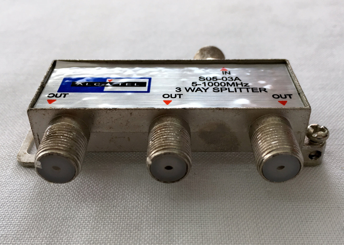 Splitter coaxial de 1 entrada a 3 salidas marca Alcatel