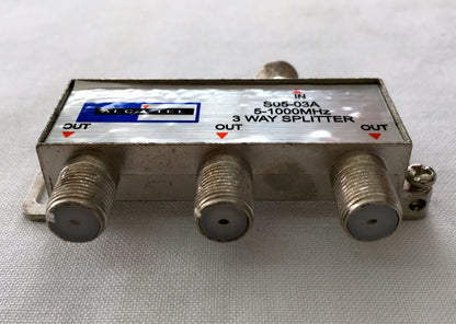 Splitter coaxial de 1 entrada a 3 salidas marca Alcatel