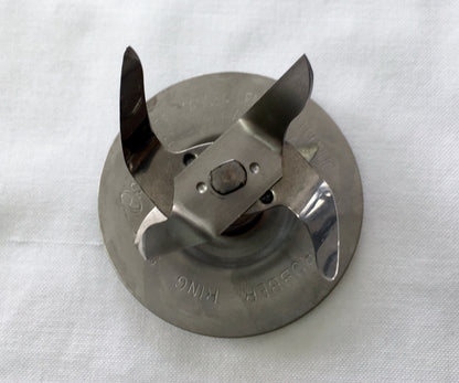 Cuchilla de 6 aspas y empaque marca Oster para vaso de licuadora 4980