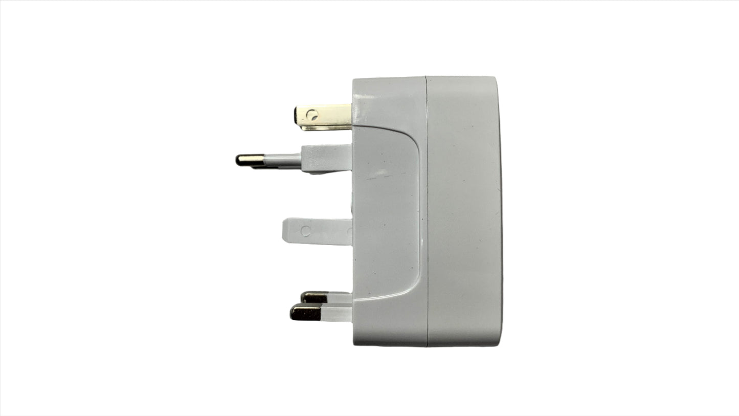 Adaptador Enchufe Universal para uso en America Europa Asia